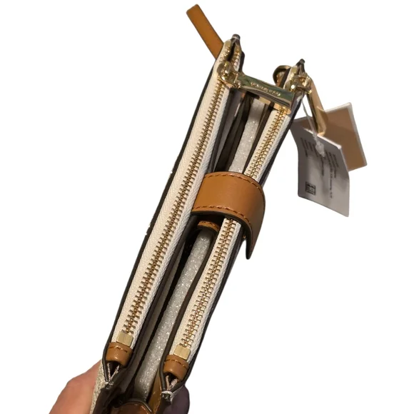 Michael Kors Jet Set Travel Large Double Zip Wristlet NWT Cream & Tan - Picture 3 of 9